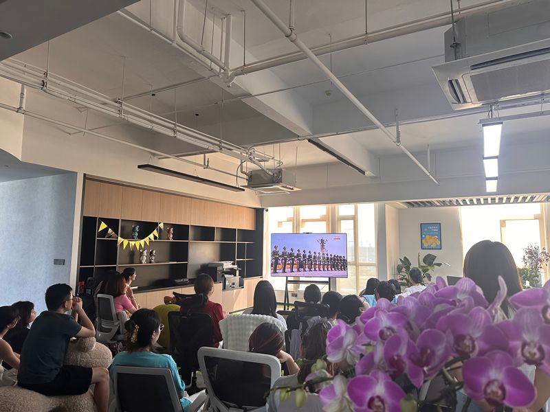 铭记历史，不忘初心——武汉协远全体员工共观抗战胜利80周年阅兵仪式