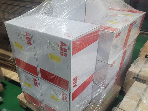 ABB PSTX142-600-70 1SFA898110R7000 软启动器顺利完成发货